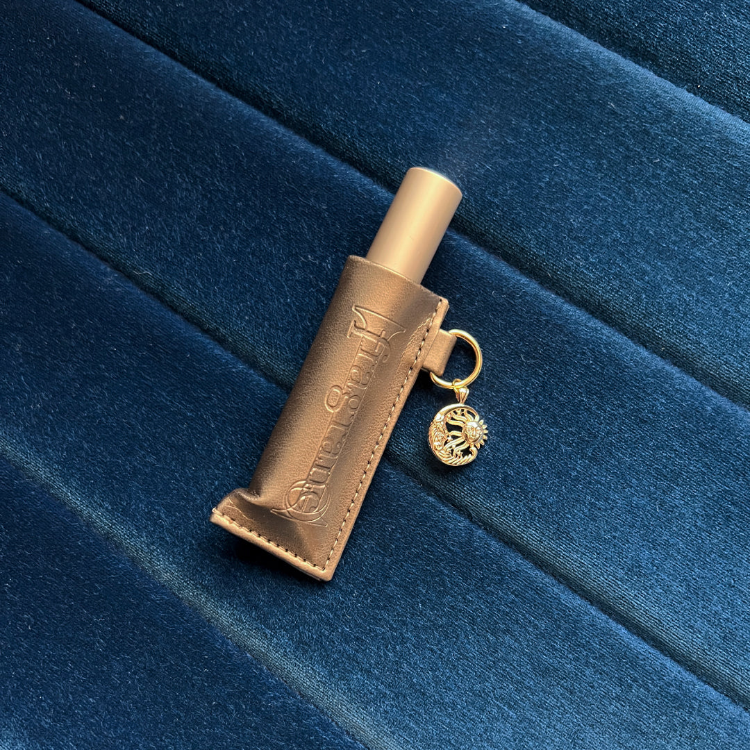 I fragrance amulet case《present》