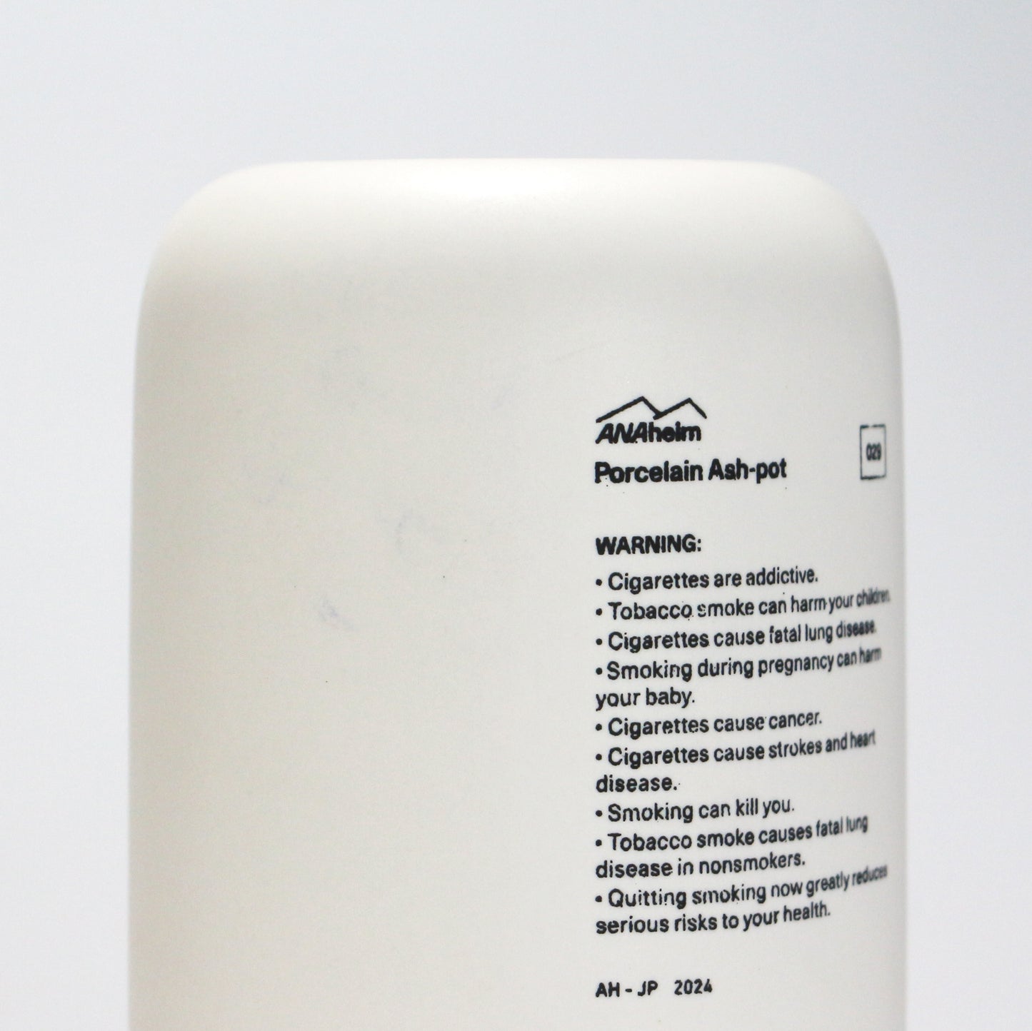 ANAheim Porcelain Ash-Pot "Ivory"