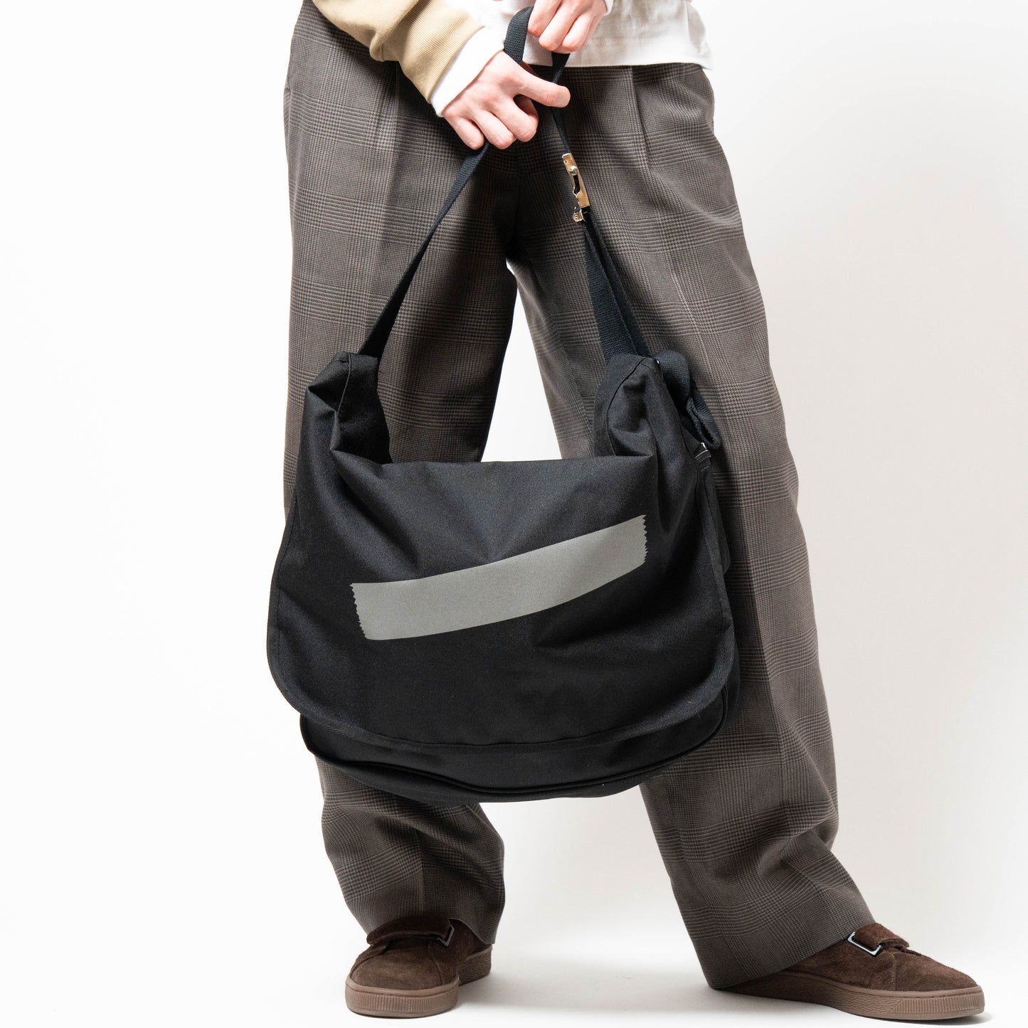 GACHA LARGE BAG　(BLACK)