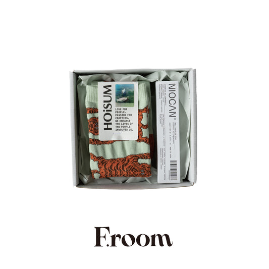 【数量限定】NIOCAN & HOiSUM《タイガー2024ソックス(25-28cm)》