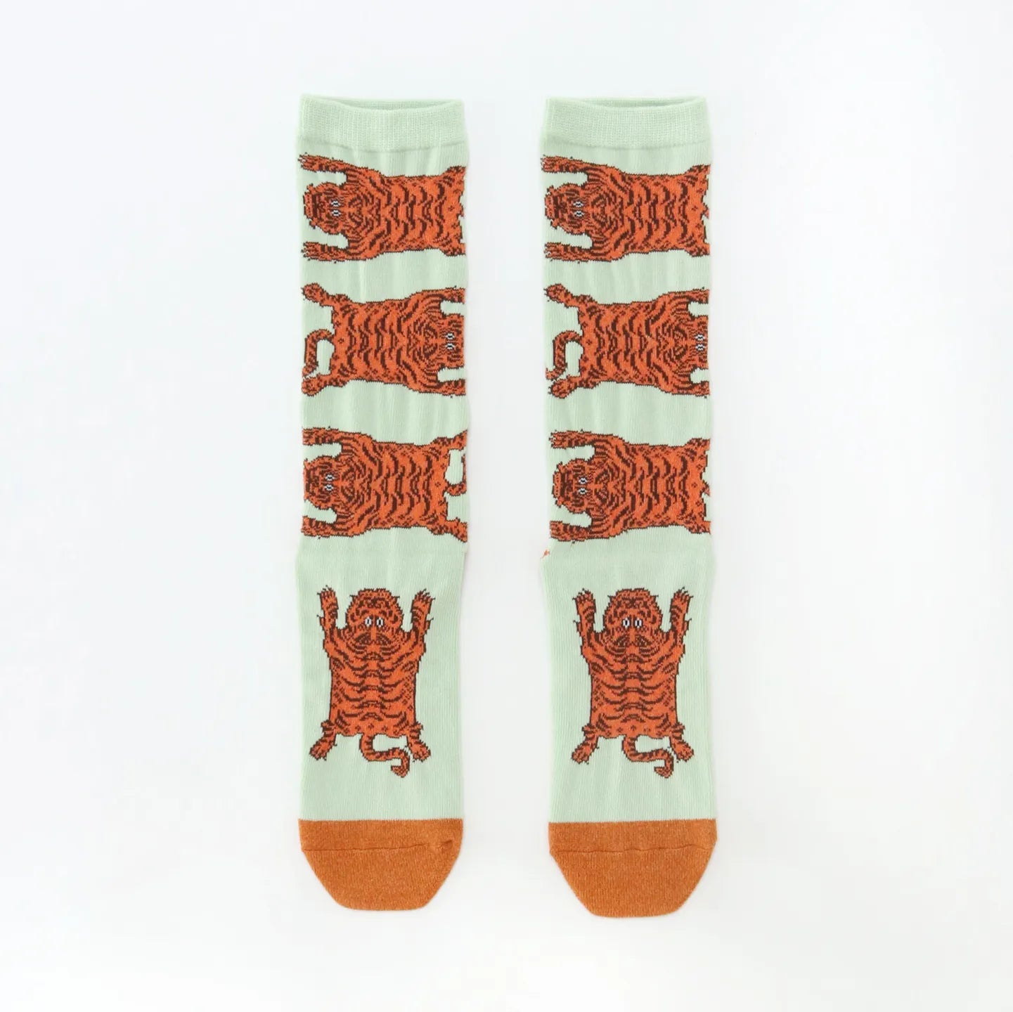 【数量限定】NIOCAN & HOiSUM《タイガー2024ソックス(25-28cm)》