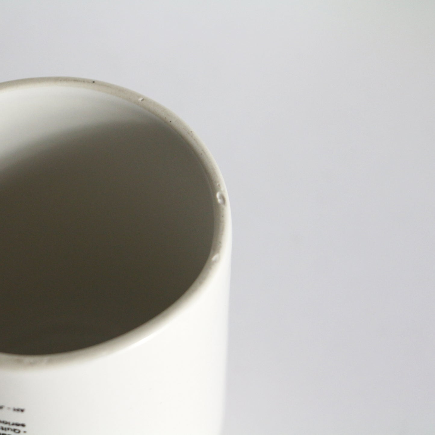 ANAheim Porcelain Ash-Pot "Ivory"