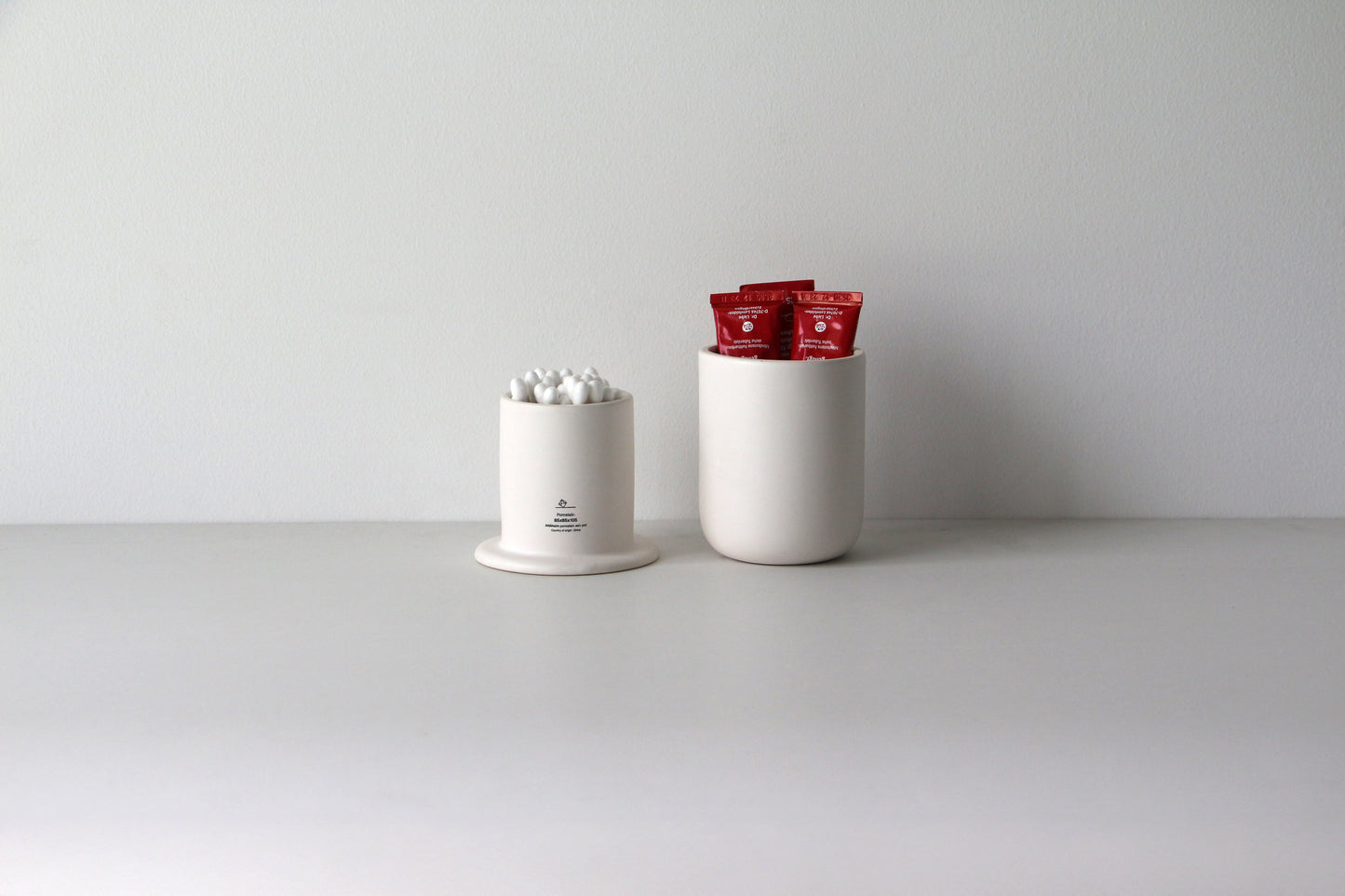 ANAheim Porcelain Ash-Pot "Ivory"
