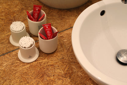 ANAheim Porcelain Ash-Pot "Ivory"